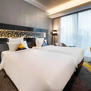 Отель Novotel On Stevens