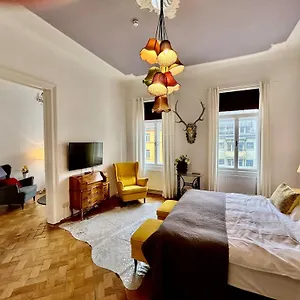 Apartment Leuhusen Boutique Vienna,, Vienna