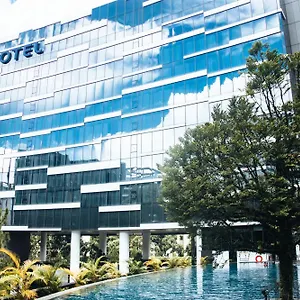 Отель Novotel On Stevens