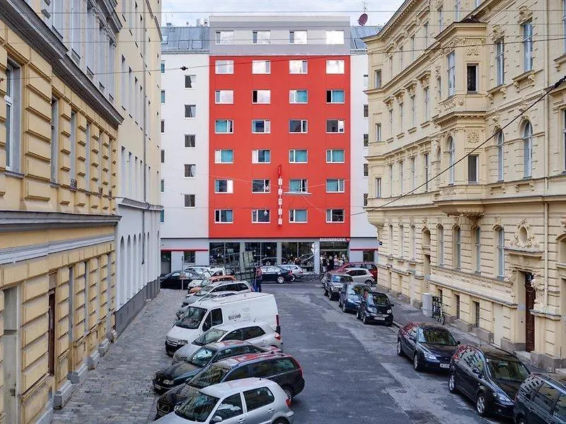 Meininger Hotel Wien Downtown Franz  Vienna