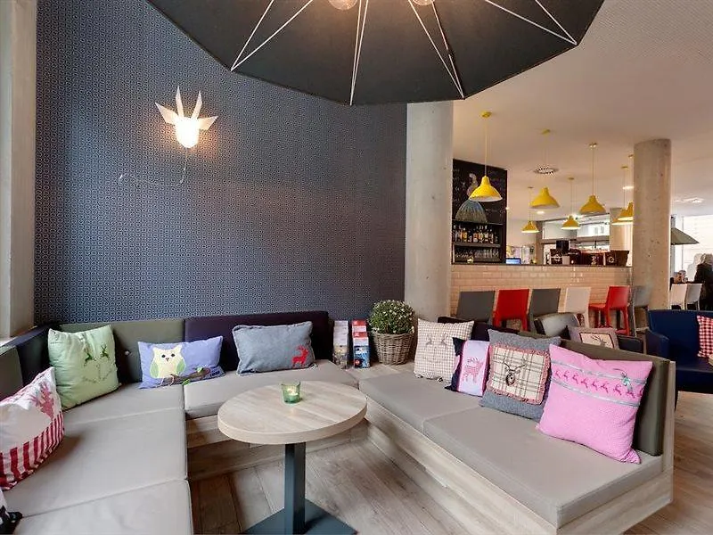 Meininger Hotel Wien Downtown Franz 3*, Vienna