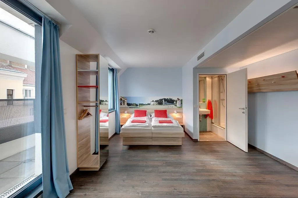 Meininger Hotel Wien Downtown Franz  Vienna