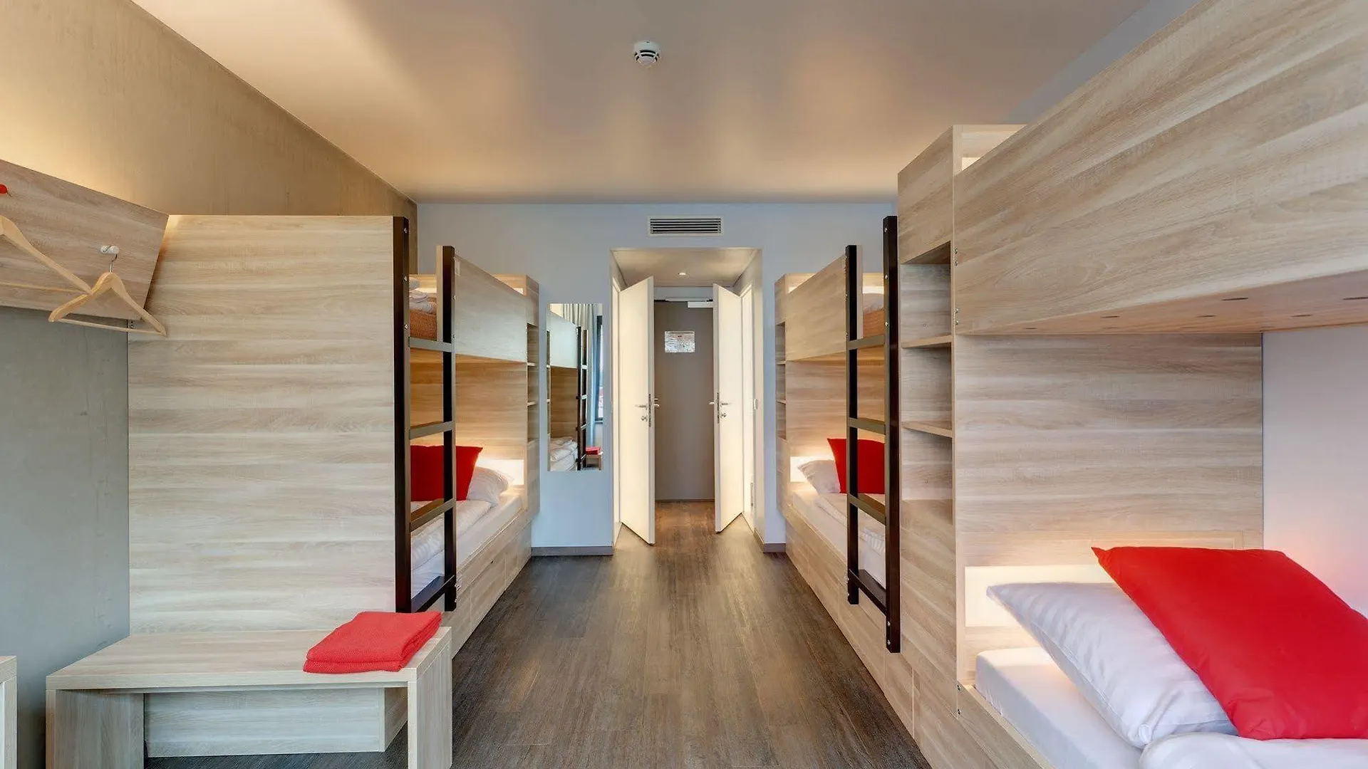 Meininger Hotel Wien Downtown Franz 3*, Vienna Austria